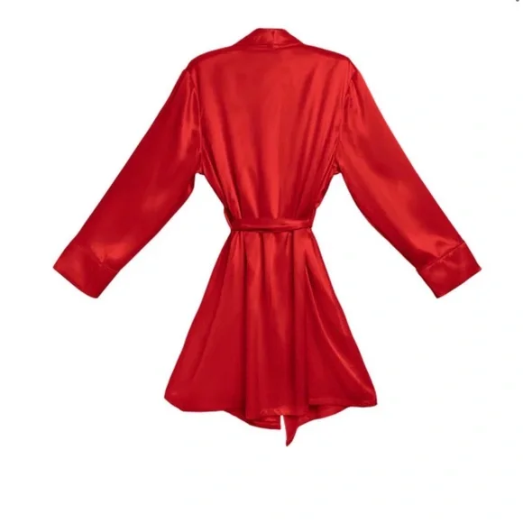 Blissy Red 100% Silk Robe - Picture 2 of 4